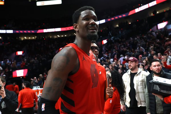 Haynes: Ayton có cơ hội tuyệt vời để đến Lakers. Tất cả các dấu hiệu đang chỉ theo hướng này