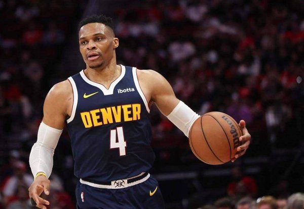 Jokic là bất lực để biến thế giới thành hiện thực! Westbrook chia tay Nuggets!
