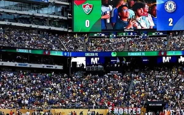Tham gia chỉ 7 ngày! CLUB World Cup Soldier: 2 đồng đội trong 56 phút và kiếm được 30 triệu